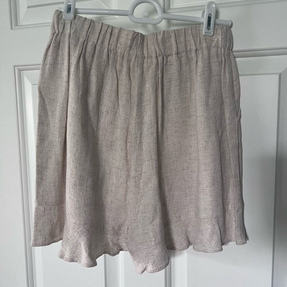 Shorts - Picture 2 of 3